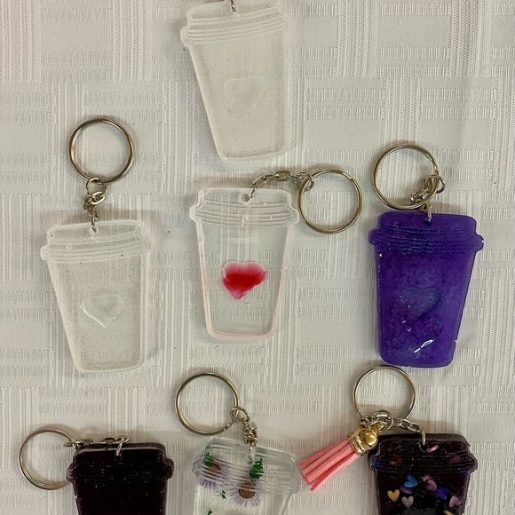 Keychains little jars and skulls resin - Picture 3 of 5